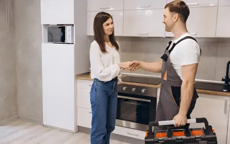 Expert microwave oven repair in Sanit-Eustache