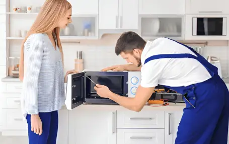 Expert microwave oven repair in Blainville